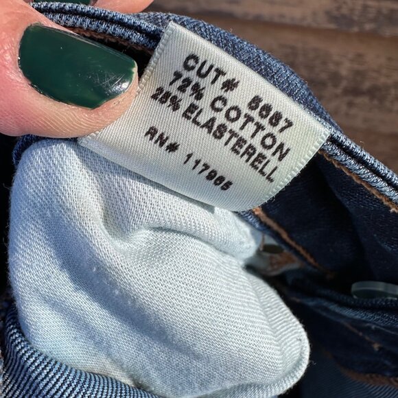 J Brand "Love Story Bell Bottoms" Womens Flared Jeans Size 26 Blue Denim Cotton - Picture 3 of 15